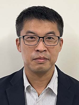 takeuchi.jpg